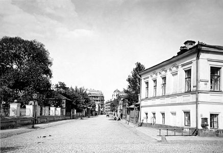 Спиридоньевский переулок от Спиридоновки