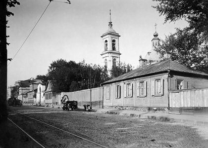Проезд Новинского бульвара от угла Кречетникова переулка к Кудринской площади