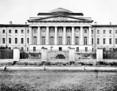 Университет (старое здание) на Моховой