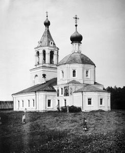 Церковь в селе Леоново близ Ярославского шоссе