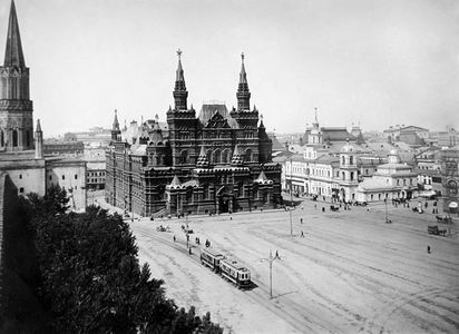 Исторический музей и Казанский собор с Кремлевской стены